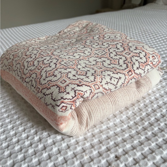 Pottery Barn Sasha Queen Duvet Cover - Picture 3 of 12